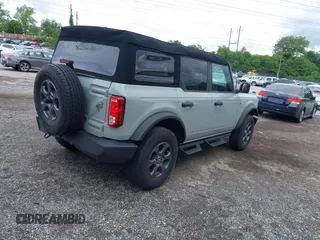 2023 Ford Bronco with VIN 1FMEE5BP2PLB15668, listed as a IAAI auction lot 42342195 with 46,060 mi miles and . Bid and sale history available at DreamBid. Image 4.