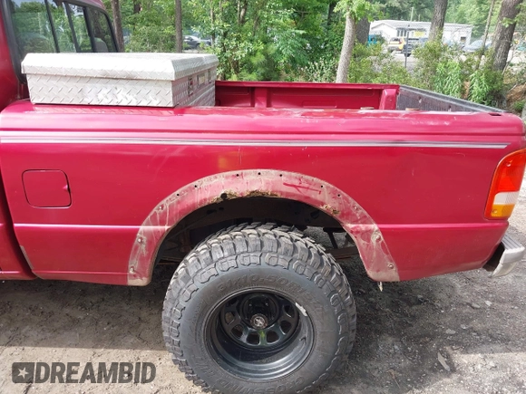 1994 Ford Ranger Splash with VIN 1FTCR11U0RTA95519, listed as a IAAI auction lot 42476046 with 258,841 mi miles and . Bid and sale history available at DreamBid. Image 12.