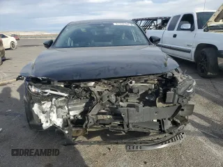 2019 Mazda Mazda3 Hatchback w/Preferred Pkg with VIN JM1BPBMM1K1123347, listed as a Copart auction lot 87330764 with 31,189 mi miles and Salvage Title. Bid and sale history available at carsss.com. Image 5.