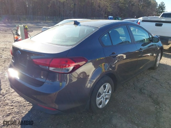 2018 Kia Forte LX with VIN 3KPFK4A77JE224270, listed as a IAAI auction lot 41801085 with 41,474 mi miles. Bid and sale history available at carsss.com. Image 4.