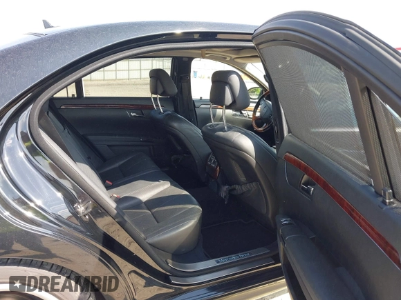2009 Mercedes-Benz S 550 with VIN WDDNG71X79A239029, listed as a IAAI auction lot 42176872 with 213,721 mi miles and . Bid and sale history available at DreamBid. Image 8.