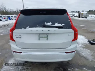 2023 Volvo XC90 Plus z VIN YV4H600N2P1952562, wystawiony jako IAAI lot #41597675 z przebiegiem 18 232 mil mil oraz . Historia ofert i sprzedaży dostępna na DreamBid. Obrazek 16.