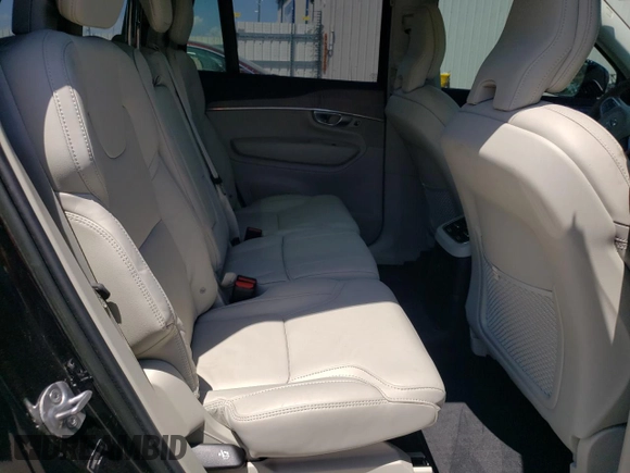2023 Volvo XC90 Ultimate Dark Theme with VIN YV4H60CX1P1996890, listed as a Copart auction lot 57989095 with 31,269 mi miles and Salvage title. Bid and sale history available at DreamBid. Image 11.