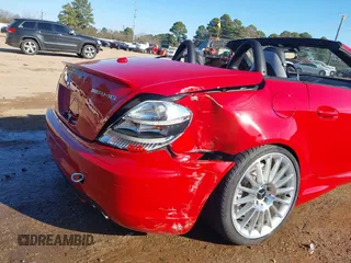 2007 Mercedes-Benz SLK 55 AMG with VIN WDBWK73F07F150189, listed as a IAAI auction lot 41334201 with 70,634 mi miles and . Bid and sale history available at DreamBid. Image 17.