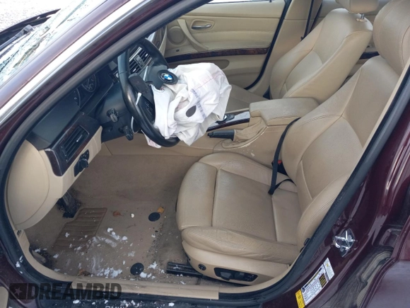2007 BMW 3 Series 335xi with VIN WBAVD53567A008796, listed as a Copart auction lot 77637554 with 101,713 mi miles and Salvage Title. Bid and sale history available at carsss.com. Image 7.