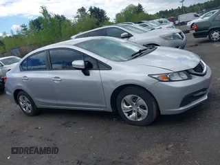 2015 Honda Civic LX z VIN 19XFB2F58FE276140, wystawiony jako IAAI lot #42150457 z przebiegiem 97 434 mil mil oraz . Historia ofert i sprzedaży dostępna na DreamBid. Obrazek 13.
