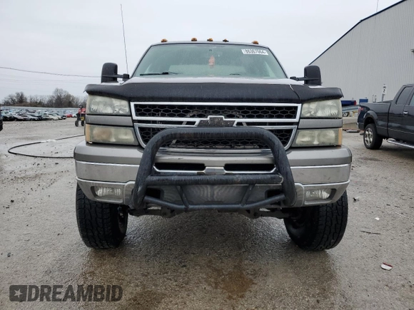 2006 Chevrolet Silverado 1500HD LT2 z VIN 1GCGK13U36F113489, wystawiony jako Copart lot #86367064 z przebiegiem 276 288 mil mil oraz Nie do naprawy • Non repairable. Historia ofert i sprzedaży dostępna na DreamBid. Obrazek 5.