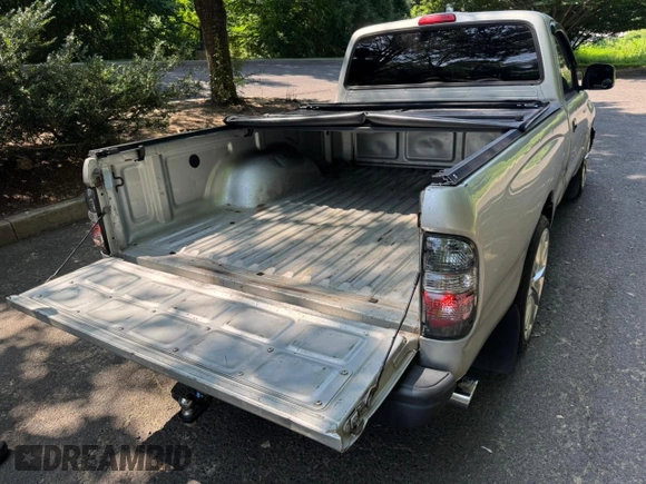 2003 Toyota Tacoma with VIN 5TENL42NX3Z150327, listed as a Copart auction lot 66626235 with 189,005 mi miles and Clean title. Bid and sale history available at DreamBid. Image 6.
