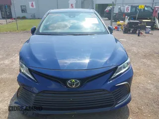 2023 Toyota Camry LE z VIN 4T1R11AK9PU180068, wystawiony jako IAAI lot #42483656 z przebiegiem 59 312 mil mil oraz . Historia ofert i sprzedaży dostępna na DreamBid. Obrazek 12.