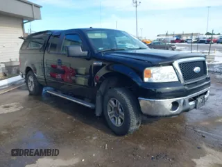 2008 Ford F-150 XLT with VIN 1FTPX14V18KB28561, listed as a IAAI auction lot 41571919 with 134,204 mi miles. Bid and sale history available at carsss.com. Image 1.