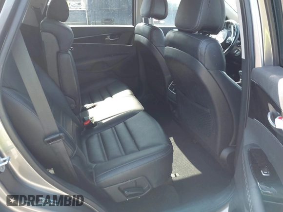 2016 Kia Sorento EX with VIN 5XYPH4A5XGG039708, listed as a IAAI auction lot 41694923 with 87,887 mi miles. Bid and sale history available at carsss.com. Image 8.