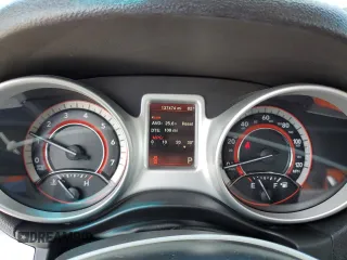 2017 Dodge Journey SXT z VIN 3C4PDCBB9HT697041, wystawiony jako Copart lot #56941895 z przebiegiem 137 474 mil mil oraz Szkoda całkowita • Salvage title. Historia ofert i sprzedaży dostępna na DreamBid. Obrazek 9.