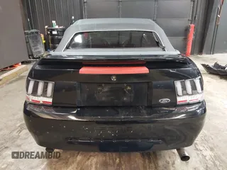 2000 Ford Mustang with VIN 1FAFP4448YF214730, listed as a IAAI auction lot 41467473 with 114,910 mi miles. Bid and sale history available at carsss.com. Image 16.