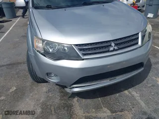2008 Mitsubishi Outlander XLS with VIN JA4MS41XX8Z008980, listed as a IAAI auction lot 41916025 with 171,105 mi miles. Bid and sale history available at carsss.com. Image 6.