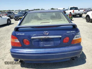 2000 Lexus GS 300 z VIN JT8BD68S0Y0108778, wystawiony jako Copart lot #57692745 z przebiegiem 253 367 mil mil oraz Tytuł czysty. Historia ofert i sprzedaży dostępna na DreamBid. Obrazek 6.
