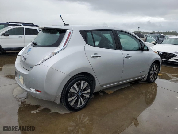 2013 Nissan LEAF SL with VIN 1N4AZ0CP5DC425601, listed as a Copart auction lot 74720064 with NaN miles and Clean Title. Bid and sale history available at carsss.com. Image 3.