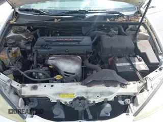 2005 Toyota Camry STD z VIN 4T1BE32K55U586930, wystawiony jako IAAI lot #42389882 z przebiegiem 275 535 mil mil oraz . Historia ofert i sprzedaży dostępna na DreamBid. Obrazek 10.