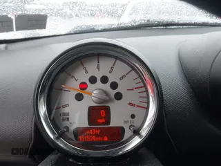 2014 MINI Countryman with VIN WMWZB3C53EWM32495, listed as a IAAI auction lot 41949096 with 161,524 mi miles and . Bid and sale history available at DreamBid. Image 7.