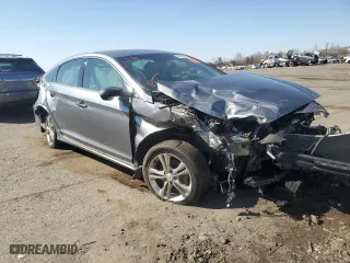 2019 Hyundai Sonata Sport with VIN 5NPE34AF9KH755662, listed as a Copart auction lot 48033335 with 0 mi miles and Salvage Title. Bid and sale history available at carsss.com. Image 4.