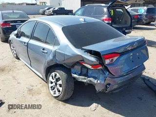2023 Toyota Corolla LE z VIN 5YFB4MDE9PP004980, wystawiony jako IAAI lot #41788099 z przebiegiem 21 650 mil mil oraz . Historia ofert i sprzedaży dostępna na DreamBid. Obrazek 3.