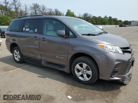 2020 Toyota Sienna LE Auto Access Seat с VIN 5TDKZ3DC4LS083406, выставлен на аукционе Copart как лот 59367425 с пробегом 28 420 миль миль и Списание • Salvage title. История ставок и продаж доступна на DreamBid. Изображение 4.