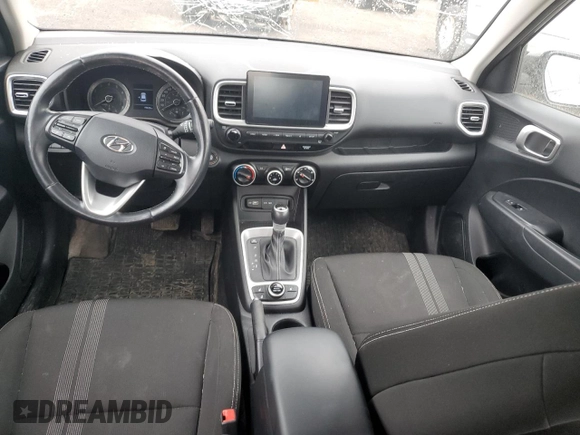 2022 Hyundai Venue Limited z VIN KMHRC8A33NU132736, wystawiony jako Copart lot #58028005 z przebiegiem 99 522 mil mil oraz Szkoda całkowita • Salvage title. Historia ofert i sprzedaży dostępna na DreamBid. Obrazek 8.