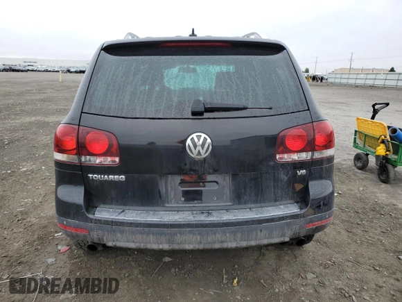 2008 Volkswagen Touareg V6 z VIN WVGLE77L28D026719, wystawiony jako Copart lot #48539225 z przebiegiem Nie podano mil oraz Szkoda całkowita • Salvage title. Historia ofert i sprzedaży dostępna na DreamBid. Obrazek 6.