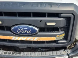 2012 Ford F-250 XL z VIN 1FT7X2B6XCEC97728, wystawiony jako IAAI lot #42626425 z przebiegiem 339 901 mil mil oraz . Historia ofert i sprzedaży dostępna na DreamBid. Obrazek 1.