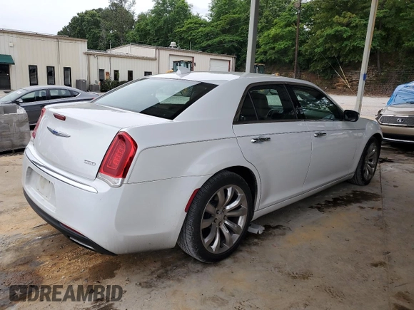 2018 Chrysler 300 Limited z VIN 2C3CCAEG7JH314035, wystawiony jako Copart lot #56311455 z przebiegiem 130 490 mil mil oraz Szkoda całkowita • Salvage title. Historia ofert i sprzedaży dostępna na DreamBid. Obrazek 3.