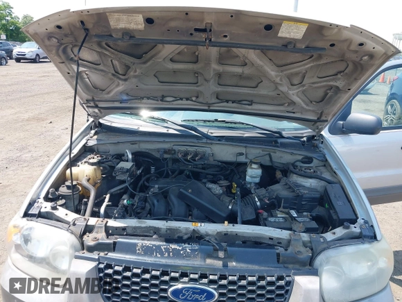 2006 Ford Escape XLT with VIN 1FMCU03166KB34803, listed as a IAAI auction lot 42425651 with 178,008 mi miles and . Bid and sale history available at DreamBid. Image 10.