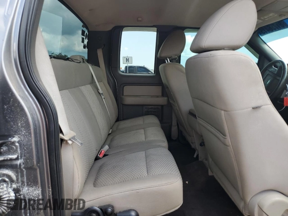 2010 Ford F-150 XL z VIN 1FTFX1CV3AFA18462, wystawiony jako Copart lot #61756415 z przebiegiem 248 854 mil mil oraz Szkoda całkowita • Salvage title. Historia ofert i sprzedaży dostępna na DreamBid. Obrazek 10.