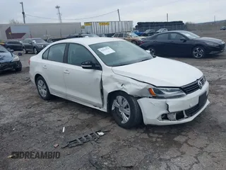 2011 Volkswagen Jetta SE с VIN 3VWDZ7AJ5BM340832, выставлен на аукционе IAAI как лот 42043070 с пробегом 113 790 миль миль и . История ставок и продаж доступна на DreamBid. Изображение 1.