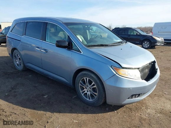 2011 Honda Odyssey EX-L with VIN 5FNRL5H68BB029724, listed as a IAAI auction lot 41854698 with 171,600 mi miles. Bid and sale history available at carsss.com. Image 1.