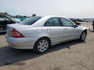 2005 Mercedes-Benz C 240 z VIN WDBRF81J75F604725, wystawiony jako Copart lot #59371735 z przebiegiem 120 834 mil mil oraz Szkoda całkowita • Salvage title. Historia ofert i sprzedaży dostępna na DreamBid. Obrazek 3.