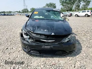 2015 Chrysler 200 S z VIN 1C3CCCBB1FN631957, wystawiony jako Copart lot #59207135 z przebiegiem Nie podano mil oraz Szkoda całkowita • Salvage title. Historia ofert i sprzedaży dostępna na DreamBid. Obrazek 13.