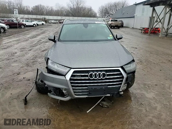 2017 Audi Q7 Premium Plus with VIN WA1LAAF75HD017136, listed as a Copart auction lot 47532085 with 98,335 mi miles and Clean Title. Bid and sale history available at carsss.com. Image 12.