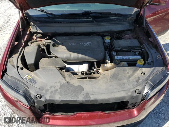 2019 Jeep Cherokee Latitude with VIN 1C4PJLCB7KD205885, listed as a Copart auction lot 58077555 with 188,034 mi miles and Salvage title. Bid and sale history available at DreamBid. Image 12.