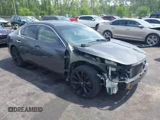 2010 Nissan Maxima 3.5 SV with VIN 1N4AA5AP4AC808559, listed as a IAAI auction lot 42077237 with 190,095 mi miles. Bid and sale history available at carsss.com. Image 1.
