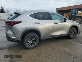 2022 Lexus NX with VIN 2T2AKCEZ2NC002882, listed as a Copart auction lot 43757475 with 48,299 mi miles and Salvage Title. Bid and sale history available at carsss.com. Image 3.