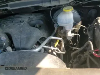 2018 Ram 1500 Laramie z VIN 1C6RR7NTXJS208750, wystawiony jako Copart lot #61460535 z przebiegiem 96 808 mil mil oraz Szkoda całkowita • Salvage title. Historia ofert i sprzedaży dostępna na DreamBid. Obrazek 16.