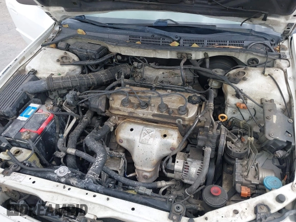 2001 Honda Accord EX z VIN 1HGCG56681A038235, wystawiony jako IAAI lot #42427864 z przebiegiem 163 971 mil mil oraz . Historia ofert i sprzedaży dostępna na DreamBid. Obrazek 6.