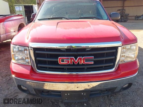2008 GMC Sierra 1500 Work Truck z VIN 2GTEC19C581312007, wystawiony jako IAAI lot #41821001 z przebiegiem 172 848 mil mil oraz . Historia ofert i sprzedaży dostępna na DreamBid. Obrazek 6.