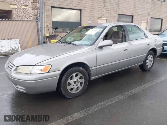 1998 Toyota Camry LE z VIN JT2BG22K7W0225872, wystawiony jako IAAI lot #41252434 z przebiegiem 160 763 mil mil oraz . Historia ofert i sprzedaży dostępna na DreamBid. Obrazek 17.