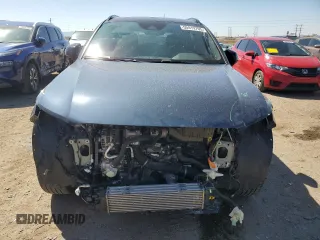 2022 Volvo XC40 R-Design with VIN YV4162UM5N2695970, listed as a Copart auction lot 50419705 with 25,664 mi miles and Salvage title. Bid and sale history available at DreamBid. Image 5.