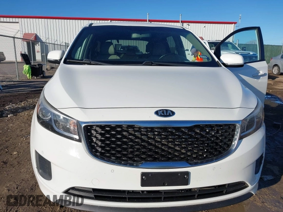 2017 Kia Sedona LX with VIN KNDMB5C15H6315754, listed as a IAAI auction lot 41428668 with 46,023 mi miles. Bid and sale history available at carsss.com. Image 6.
