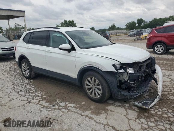 2020 Volkswagen Tiguan S with VIN 3VV1B7AXXLM100189, listed as a Copart auction lot 58539845 with 39,153 mi miles and Salvage title. Bid and sale history available at DreamBid. Image 4.