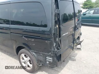 2018 Mercedes-Benz Metris Passenger with VIN WD4PG2EE0J3460906, listed as a IAAI auction lot 42486423 with 92,893 mi miles and . Bid and sale history available at DreamBid. Image 17.