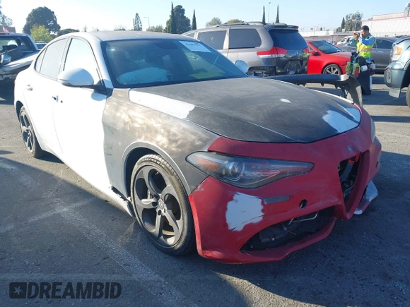2018 Alfa Romeo Giulia with VIN ZARFAEBNXJ7566002, listed as a IAAI auction lot 41681991 with 23,167 mi miles. Bid and sale history available at carsss.com. Image 1.