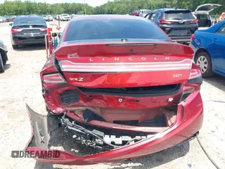 2017 Lincoln MKZ Select z VIN 3LN6L5C92HR624169, wystawiony jako IAAI lot #42242255 z przebiegiem 133 442 mil mil oraz . Historia ofert i sprzedaży dostępna na DreamBid. Obrazek 6.