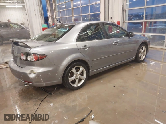 2008 Mazda 6 i Sport VE with VIN 1YVHP80C385M19167, listed as a IAAI auction lot 41282729 with 203,185 mi miles. Bid and sale history available at carsss.com. Image 4.